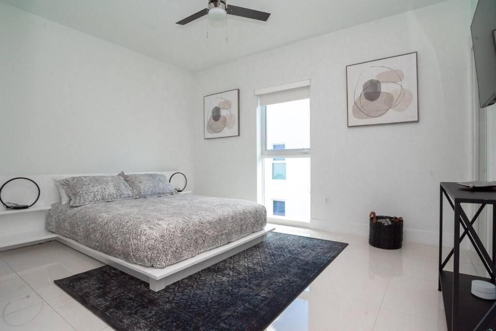 Across The Ocean Few Steps To Beach Contemporary Three Bedroom Townhouse Pompano Beach Εξωτερικό φωτογραφία