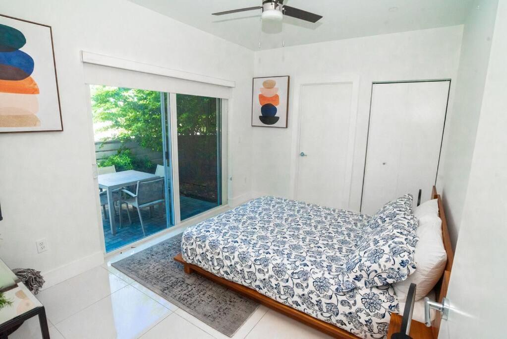 Across The Ocean Few Steps To Beach Contemporary Three Bedroom Townhouse Pompano Beach Εξωτερικό φωτογραφία