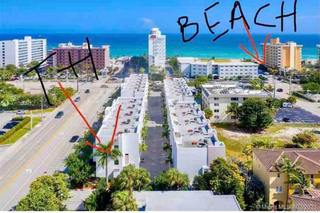 Across The Ocean Few Steps To Beach Contemporary Three Bedroom Townhouse Pompano Beach Εξωτερικό φωτογραφία